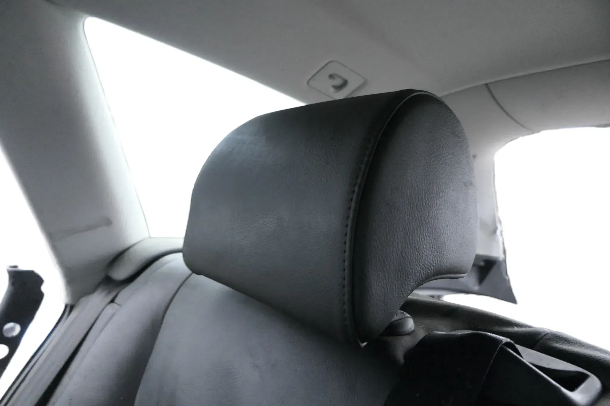 Audi A6 4F C6 Kopfstütze hinten rechts Kopfstützen Leder 4F0885974L 25D Milano - Bild 1