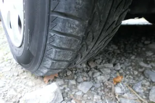 Audi A4 8E A6 4B Alufelgen 195/65 R15 91T Winterreifen Reifen 4-6mm 8E0601025 - Bild 6