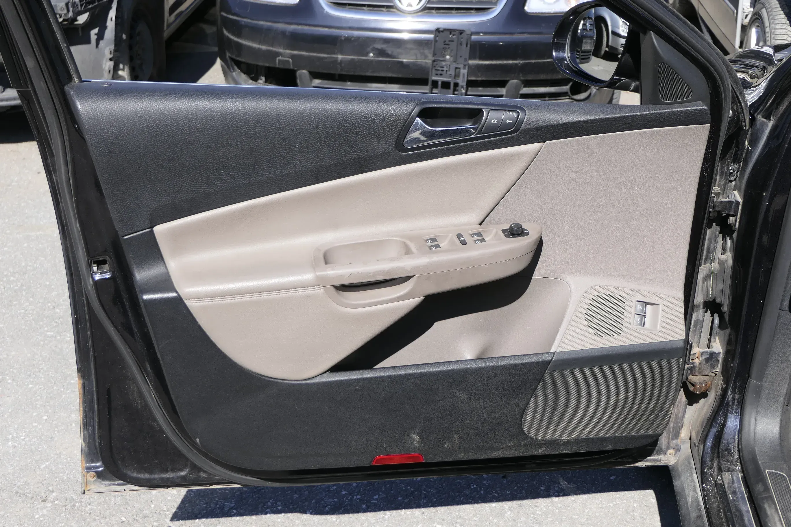 VW Passat 3C Variant 4x Türverkleidung Verkleidung Tür Leder latte macchiato - Bild 1