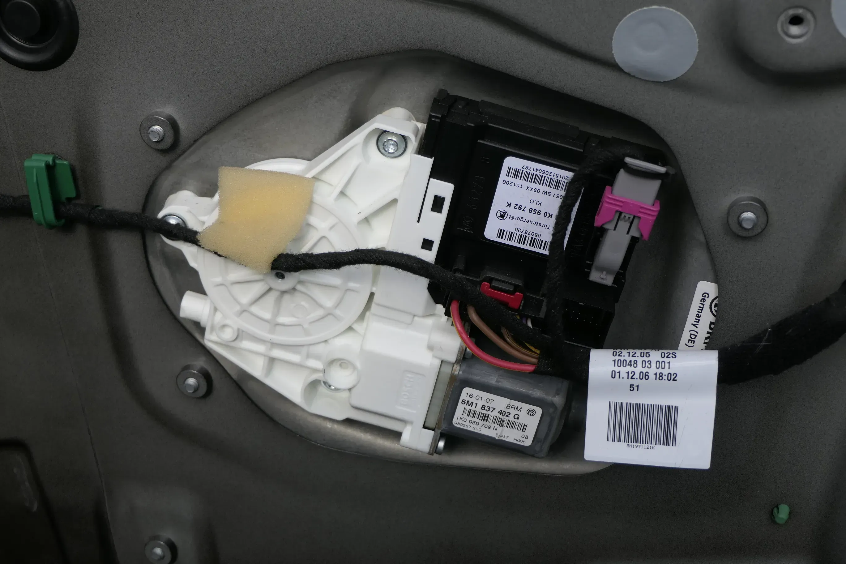 VW Golf 5 Plus ektrischer Fensterheber Motor rechts vorne 5K0959702G 1K0959792K - Bild 1