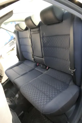 Audi A6 4B Limousine Rückbank Rücksitzbank Sitz Rücksitz 3 Punkt Gurt - Bild 2