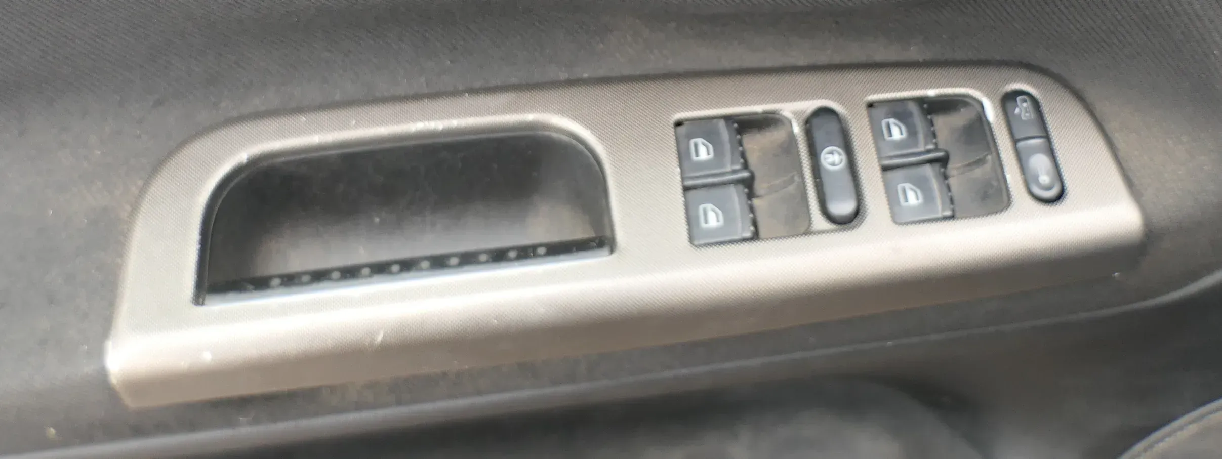 Golf 4 Schalter elektrische Fensterheber 4-Fach links Griff Dekor netzoptik - Bild 1