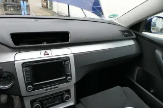 Passat 3C Mittelkonsole Verkleidung Klappe Abdeckung Dekor silber matt chrom Asc - Bild 6