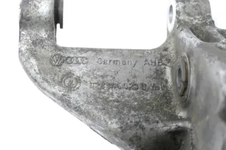 VW Passat 3B Golf 4 Halter Konsole für Klimakompressor Träger 028145523B - Bild 2