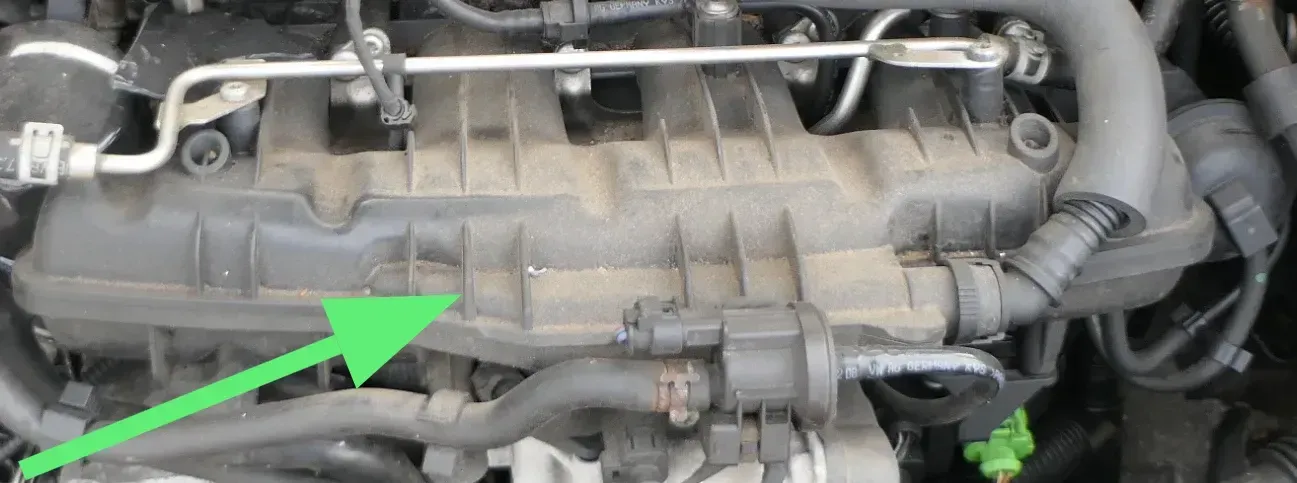 VW Tiguan A3 Ansaugbrücke Ansaugkrümmer 2,0 Saugstutzen 06J133201L BZB - Bild 1