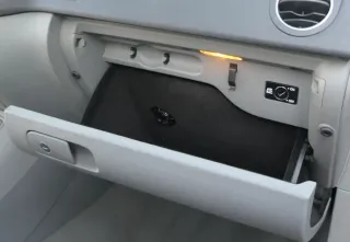 VW Golf Plus 5M Deckel Klappe für Handschuhfach Handschuhfachdeckel -grau - Bild 2