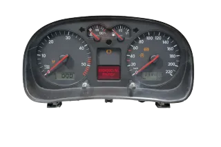 VW Golf 4 Tacho Tachometer Kombiinstrument 233.000km 1J0920822BX TDI Diesel - Bild 1