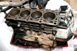 VW Golf 4 A4 8E Motor Block Motorblock 1,9 TDI 74kw 101PS 038103101S ATD AVB - Bild 2