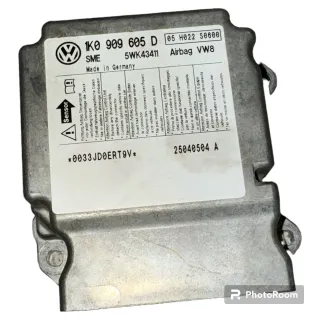 VW Golf 5 Steuergerät Airbagsteuergerät 1K0909605AA 001 1K0909605D 05 H022 S0600 - Bild 1