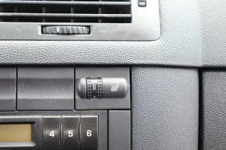 Skoda Fabia 6Y Sitz Sitzheizung Schalter rechts vorne 6Y0963564A JDY Knopf - Bild 1
