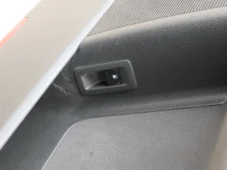 VW Golf Plus 5M 1x Türverkleidung Verkleidung Tür vorne links schwarz - Bild 2