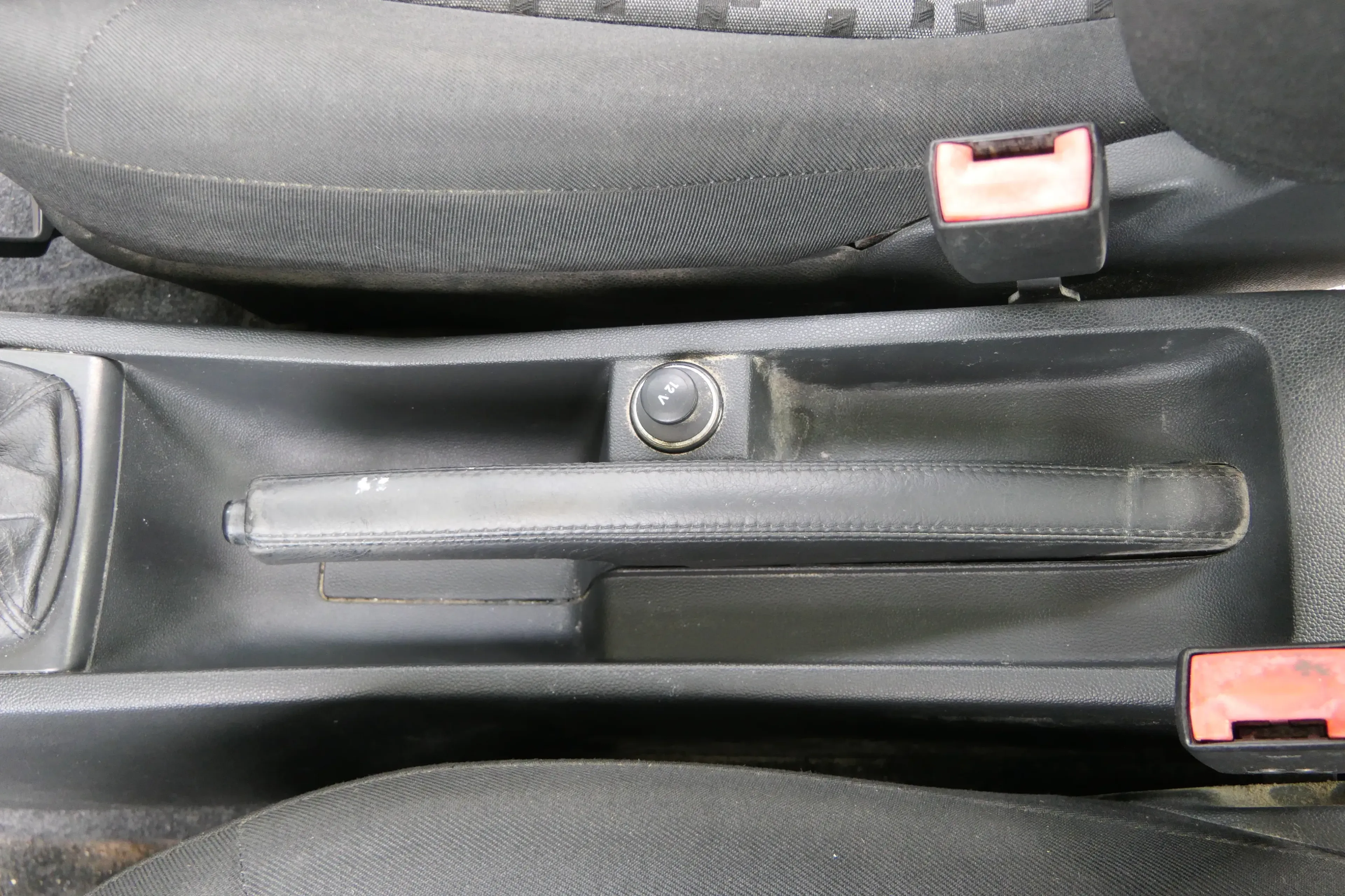 Skoda Fabia 6Y Handbremse Feststellbremse schwarz Leder 6Y0711461D 34E - Bild 1