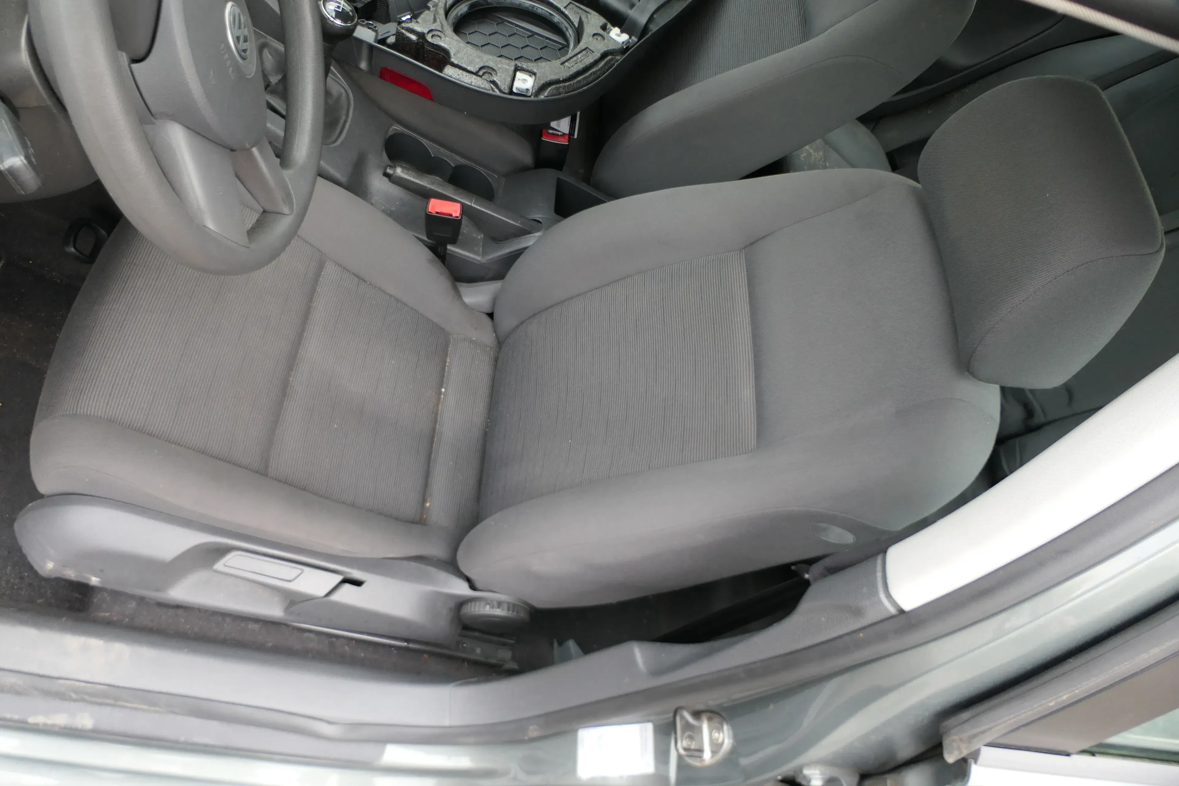 VW Golf 5 auch Plus Sitz Fahrersitz vorne links - Bild 1