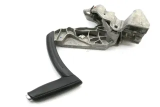 Audi A3 8P Handbremse Feststellbremse schwarz Leder Griff 8P0711303C - Bild 1