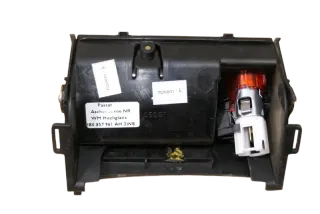 VW Passat 3B 3BG Aschenbecher Zigarettenanzünder vorne Dekor Holz - Bild 2