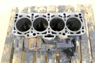 VW Passat 3C Motorblock Motor 2,0 TDI 103kw BMP 140PS NUR BLOCK - Bild 2