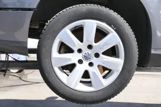 2x VW Passat 3C Golf Reifen Winterrreifen M&S 205/55 R16 94H 4-6mm NUR REIFEN - Bild 1