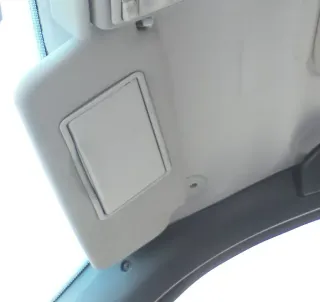 VW Passat 3B 3A 35i Sonnenblende rechts grau beleuchtet grau - Bild 1