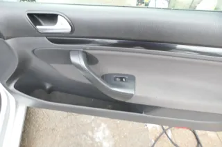 1x VW Golf 5 2/3-Türer Türverkleidung Verkleidung Tür vorne rechts - Bild 3