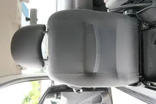 VW Fox Sitz Fahrersitz vorne links OHNEAirbag höhenverstellbar  v - Bild 2