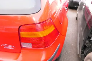VW Golf 4 1J Rücklicht Rückleuchte Heckleuchte Hecklicht orange hinten rechts - Bild 1