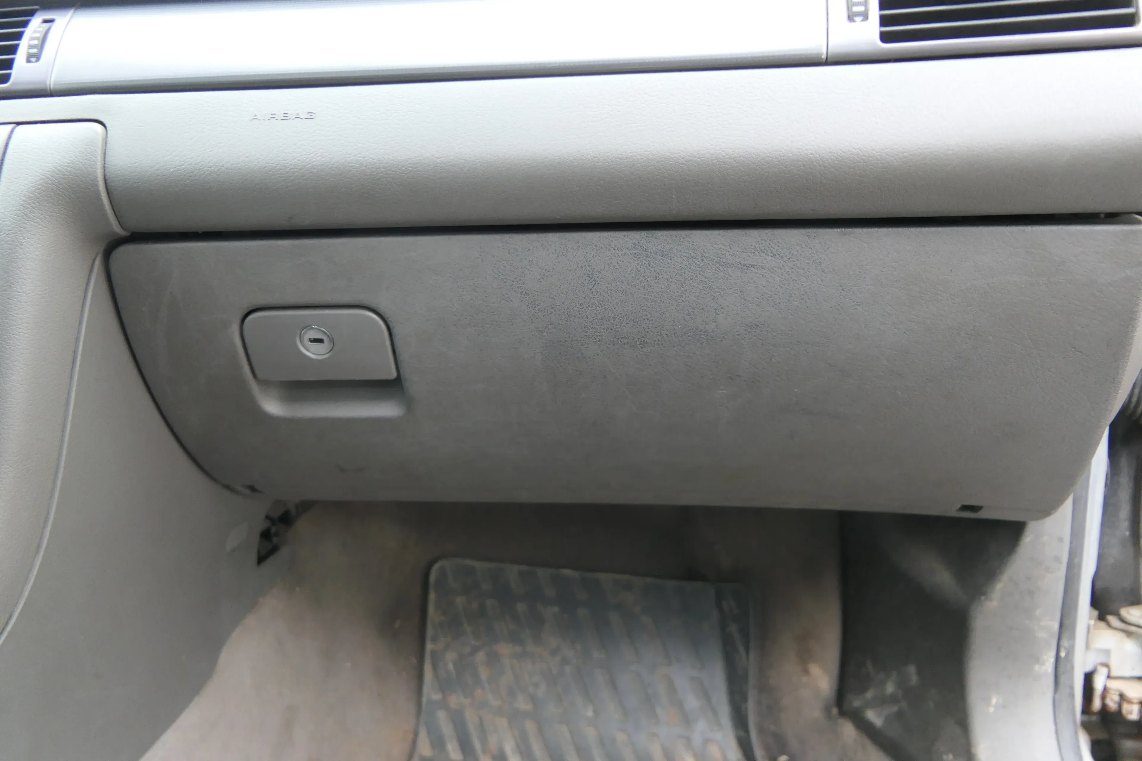 Audi A6 4B C5 Handschuhfach 4B1857035E /AD grau swing - Bild 1