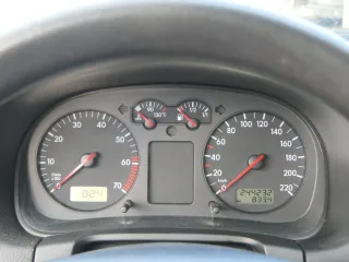 VW Golf 4 Tacho Tachometer Kombiinstrument 244.000km 1J0920806 1,4 16V 75PS 55kw - Bild 2
