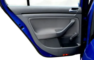 1x Golf 5 Limousine Türverkleidung Verkleidung Tür hinten links 4/5-Türer schwa - Bild 6