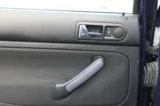 1x VW Golf 4 1J Kombi Türverkleidung Verkleidung Tür hinten links schwarz - Bild 2