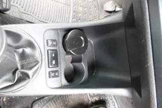 Fabia Roomster 5J Aschenbecher Ascher vorne vorn 5J0857961 9B9 schwarz - Bild 1