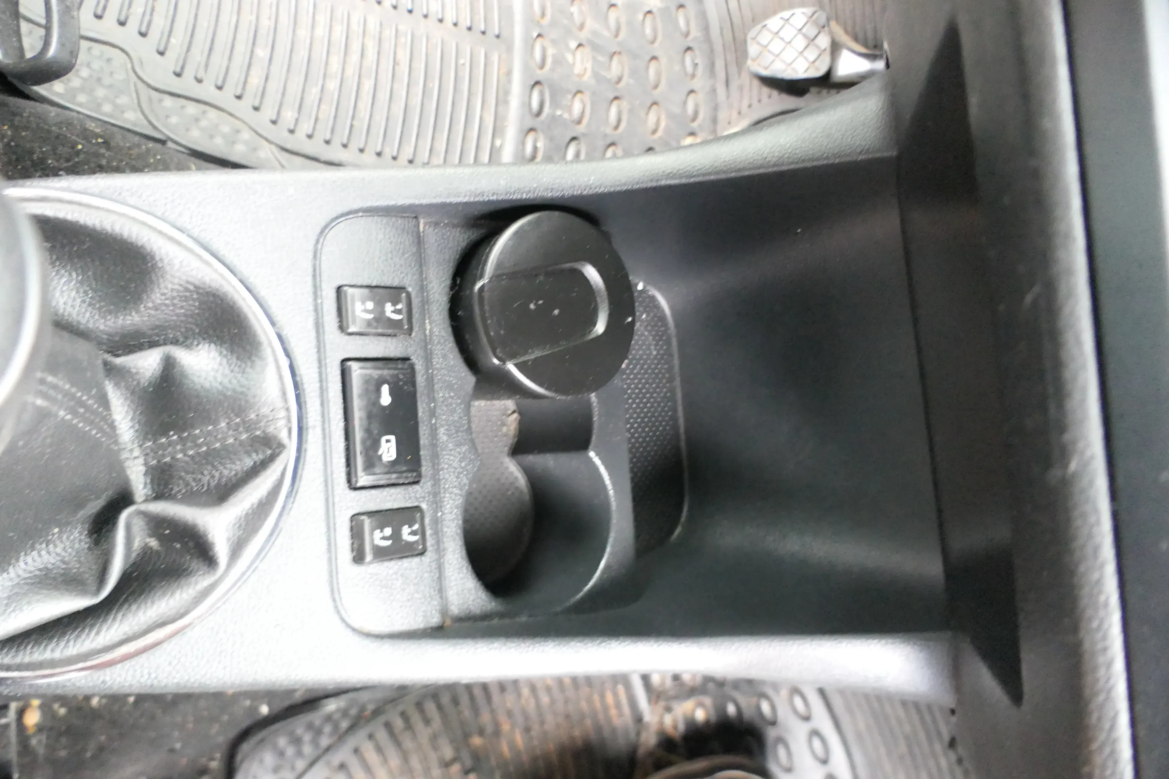 Fabia Roomster 5J Aschenbecher Ascher vorne vorn 5J0857961 9B9 schwarz - Bild 1