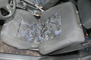 Passat 35i 3A Sitz Fahrersitz vorne links 4/5-Türer & Kombi höhenverstellbar CL - Bild 1