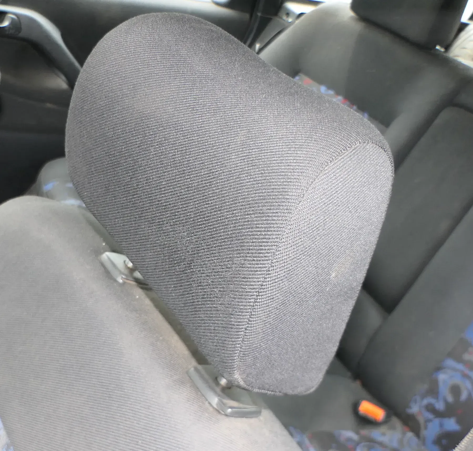 1x Passat 3a 35i Kopfstütze vorne vorn schwarz - Bild 1