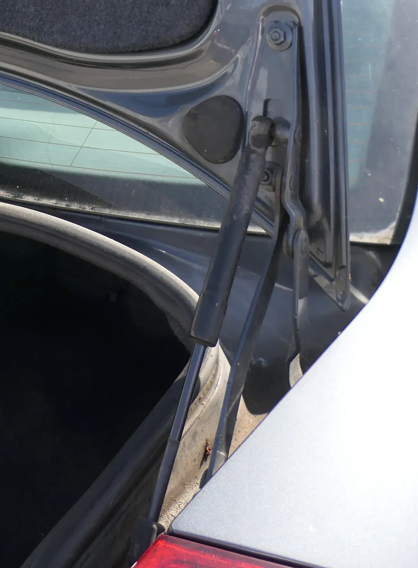 1x 8E B6 B7 Limousine Dämpfer Heckklappe hinten links Scharnier blau LY5J - Bild 1