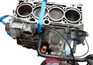 VW Passat 3B A4 B5 Motorblock Block 1,6 74kw 101PS AHL ARM - Bild 2