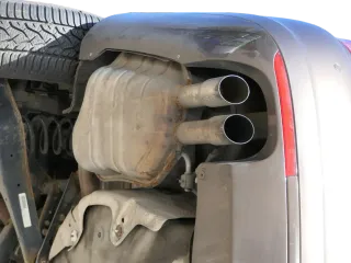 Golf 6 Kombi Auspuff hinten Endschalldämpfer Benziner MItteltopf Mitte 1,4 CAXA - Bild 1