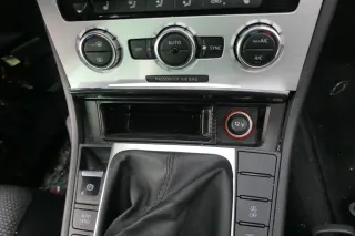 VW Passat 3C B7 6-Gang Schaltknauf Schaltsack Schaltung Schaltknüppel original - Bild 5