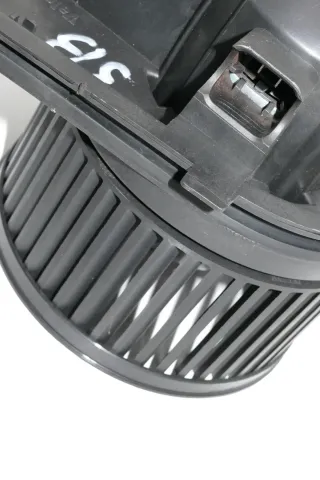 Audi A4 Passat 3B Lüfter Innenraum Gebläselüfter 8D1819021A Heizung - Bild 2