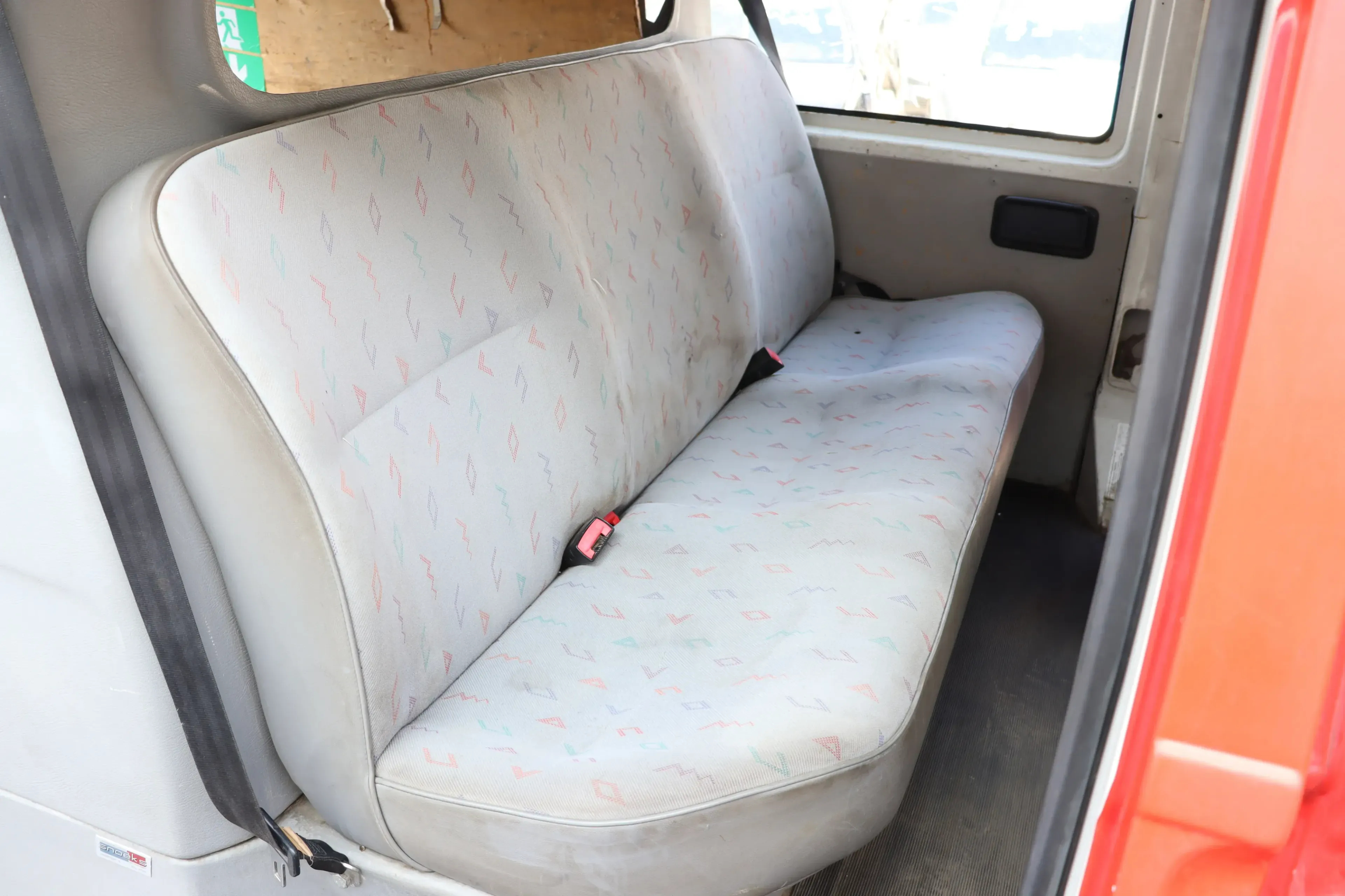 VW T4 Sitze hinten Sitz Rückbank 3-er (Multivan Caravelle) mit Gurten rechts lin - Bild 1