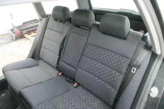Audi A6 4B Avant Kombi Rückbank Rücksitzbank Sitz Rücksitz 3 Punkt ohneKopfstütz - Bild 4