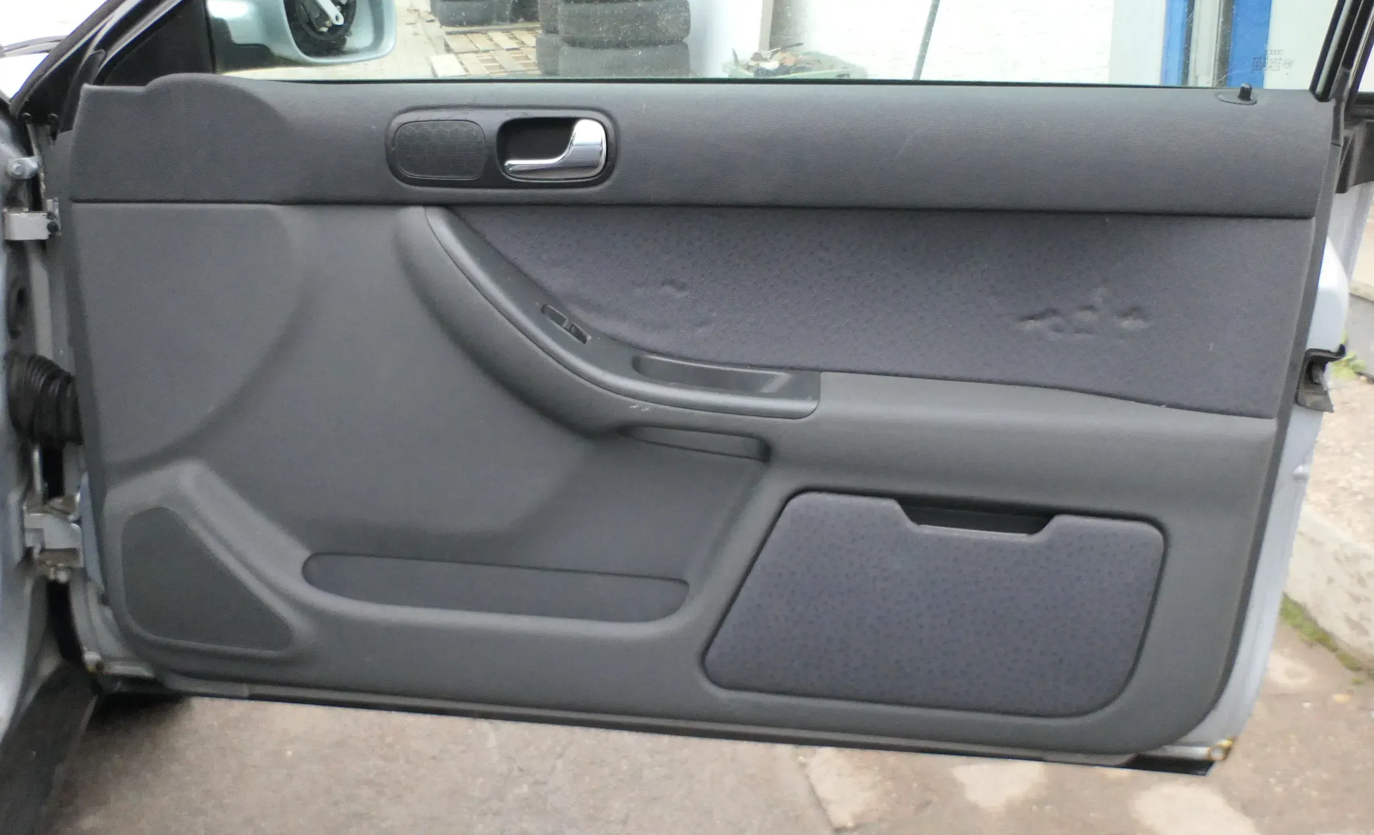 Audi A3 8L Türverkleidung Verkleidung Tür vorne rechts 2/3-Türer s - Bild 1