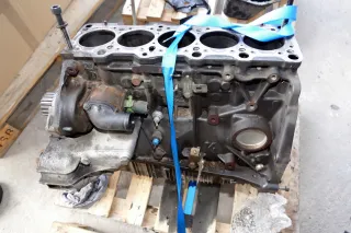 VW T4 Motorblock Motor ohne Kolben 2,4 D 57kw 68PS ca.158.000km  AAB - Bild 1