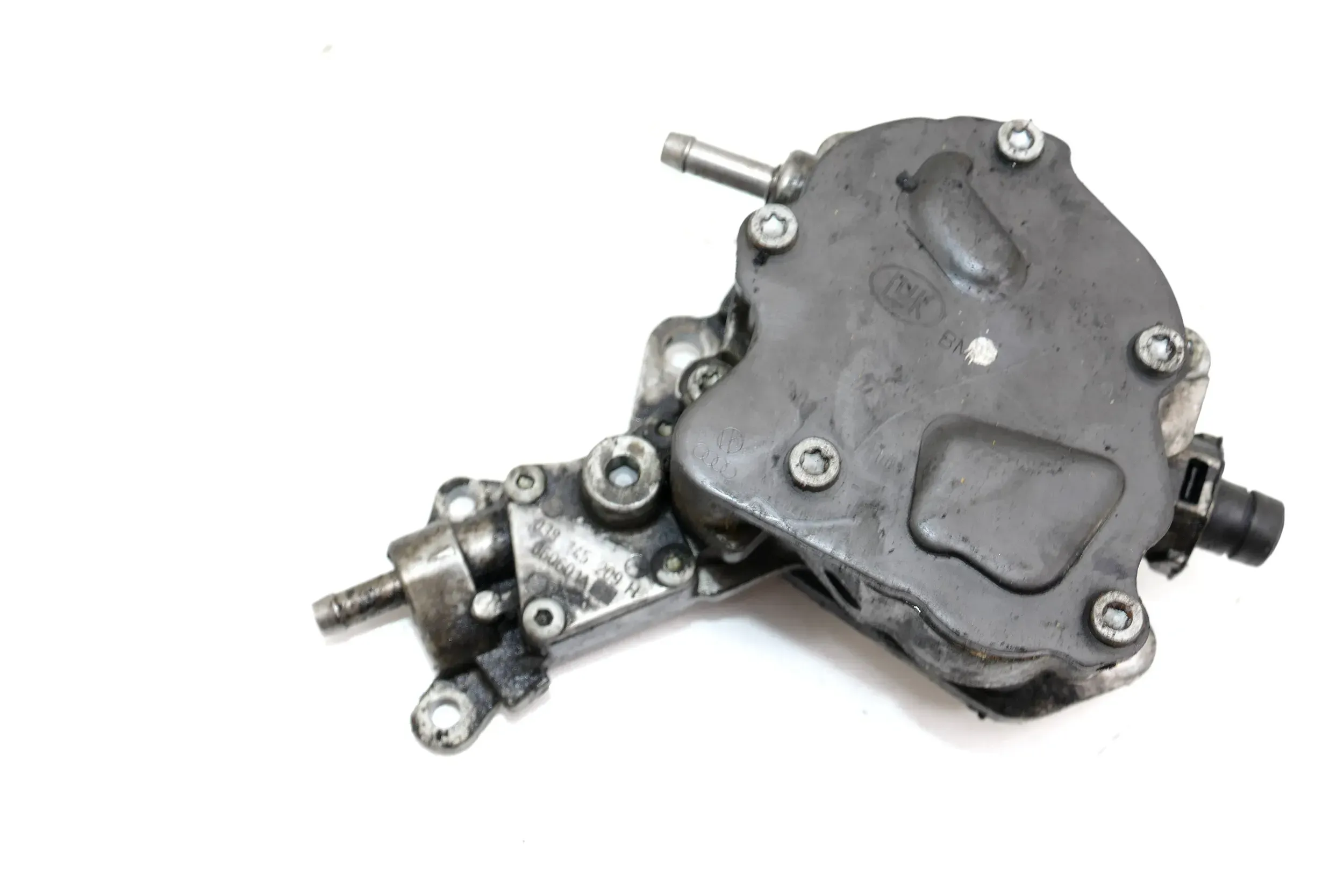 VW Golf 4 Bora A3 1,9 2,0 TDI Unterdruckpumpe Vakuumpumpe 038145209H BMP - Bild 1
