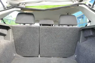 VW Polo 9N 9N3 Sitz Rückbank Sitzfläche Sitze 3 Punkt Gurt hinten mit Kopfstütze - Bild 9