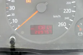Audi A6 4B Tacho Tachometer Kombiinstrument 289.000km 4b0920932K 2,5 TDI - Bild 3