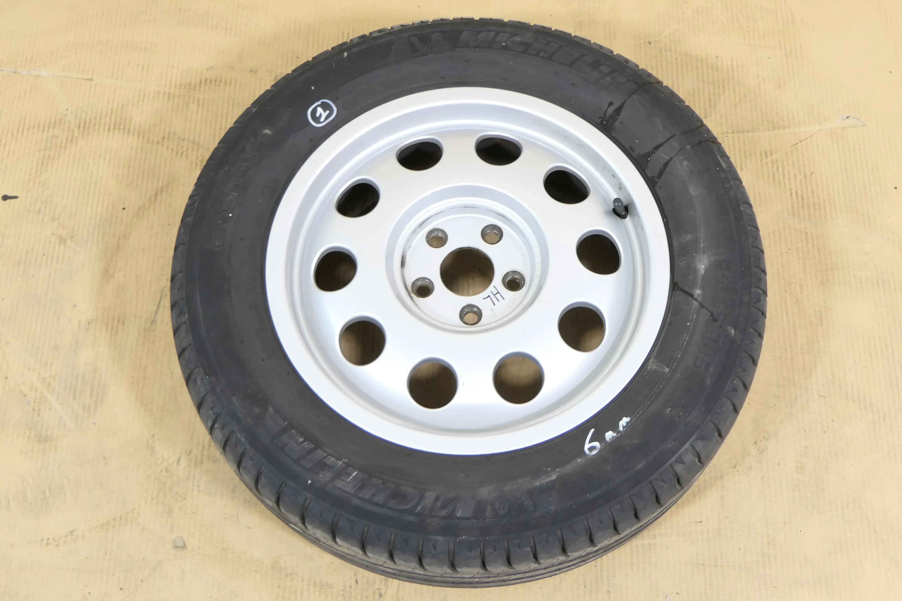 1x Felge Alufelge Audi A3 8L 6jx15H2 ET38 8L0601025E Ersatzrad 195/65 R15 - 6mm - Bild 1