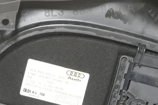 Audi A3 8L Abdeckung Verkleidung Kofferraum hinten rechts Seite schwarz soul - Bild 7