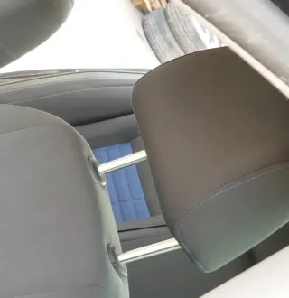 VW Golf 5 V Kopfstützen Kopfstütze vorne rechts oder links TOUR blaue Nähte - Bild 2