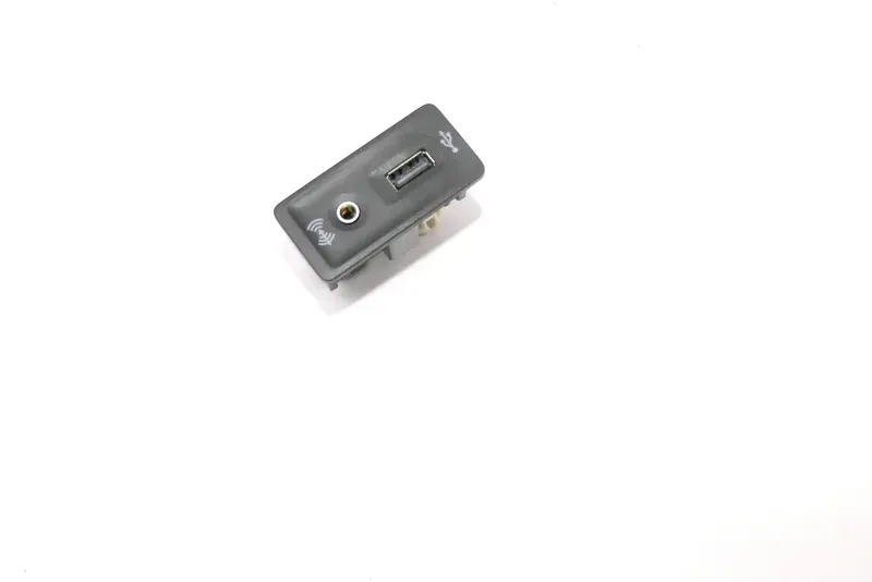 VW Golf 7 5G Touran Schalter USB IN AUX 5G0035222C 5Q0035724 - Bild 1