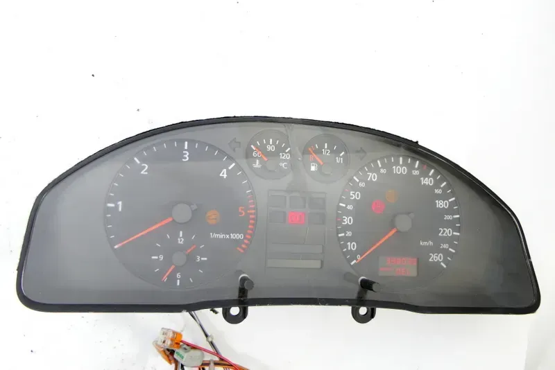 Audi A4 B5 Tacho Tachometer Kombiinstrument 398.000km 8D0919861F Diesel 1,9 TDI - Bild 1